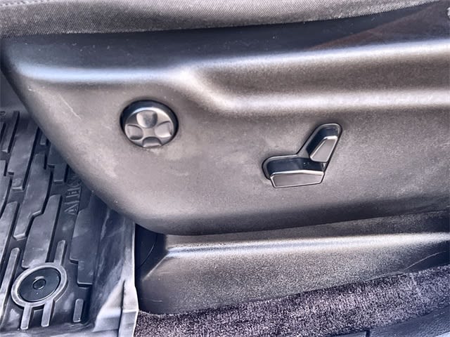 Thumbnail: 2019 Jeep Grand Cherokee - 31