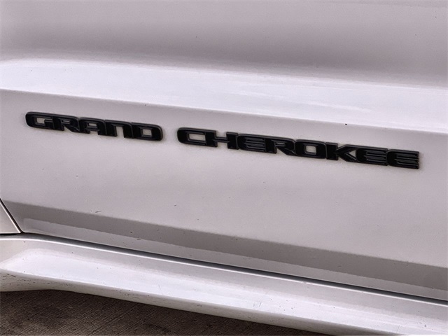 Thumbnail: 2019 Jeep Grand Cherokee - 33