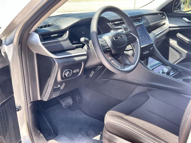 Thumbnail: 2024 Jeep Grand Cherokee L - 2
