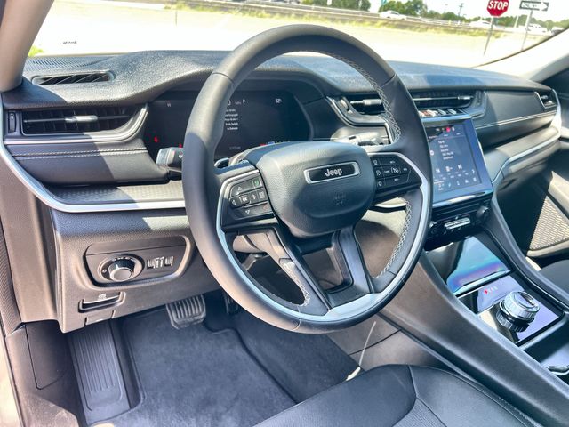 Thumbnail: 2024 Jeep Grand Cherokee L - 10
