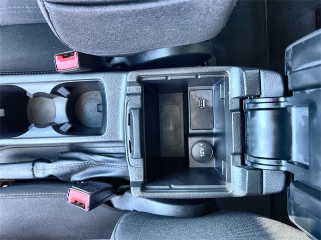 Thumbnail: 2018 Ford Focus - 16