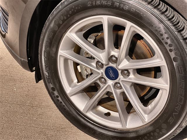 Thumbnail: 2018 Ford Focus - 8