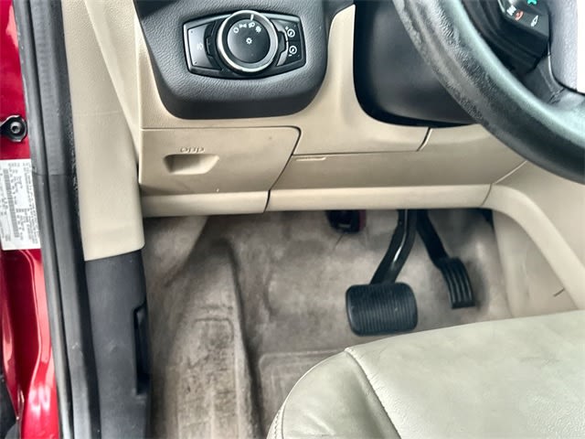 Thumbnail: 2013 Ford C-Max - 29