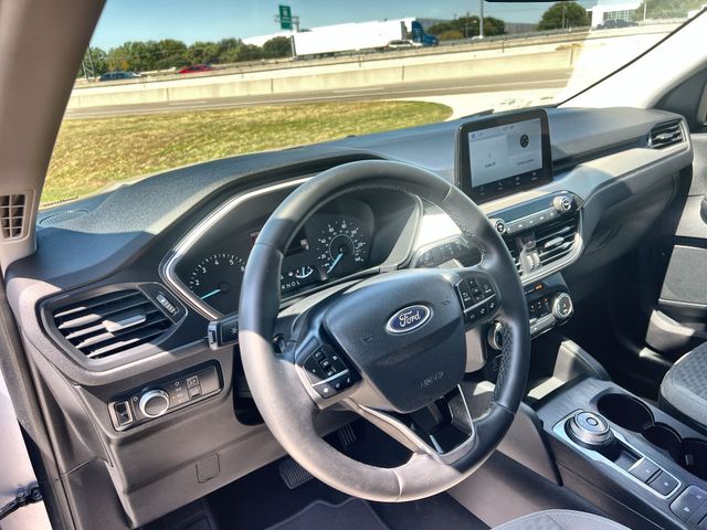 Thumbnail: 2022 Ford Escape - 10