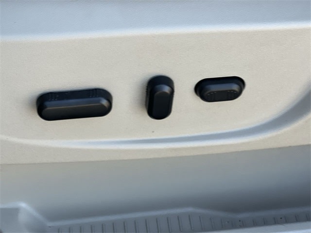 Thumbnail: 2014 Ford Escape - 31