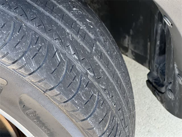 Thumbnail: 2014 Ford Escape - 23