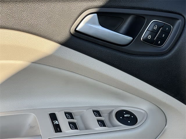 Thumbnail: 2014 Ford Escape - 30