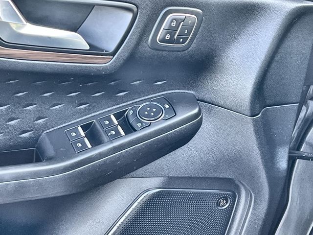Thumbnail: 2020 Ford Escape - 30
