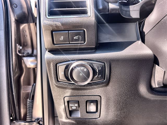 Thumbnail: 2018 Ford Expedition - 29