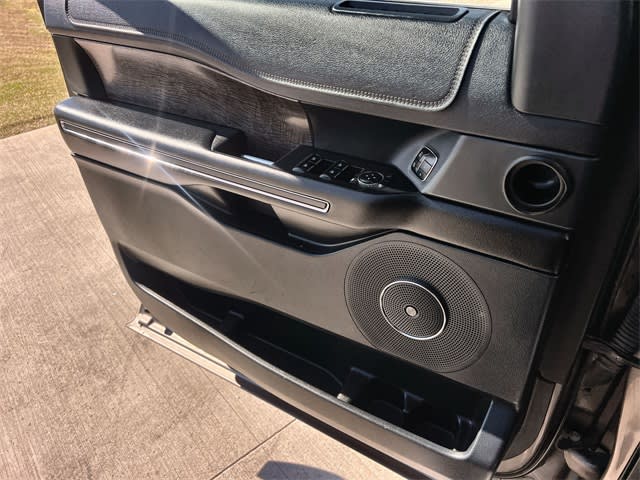 Thumbnail: 2018 Ford Expedition - 30