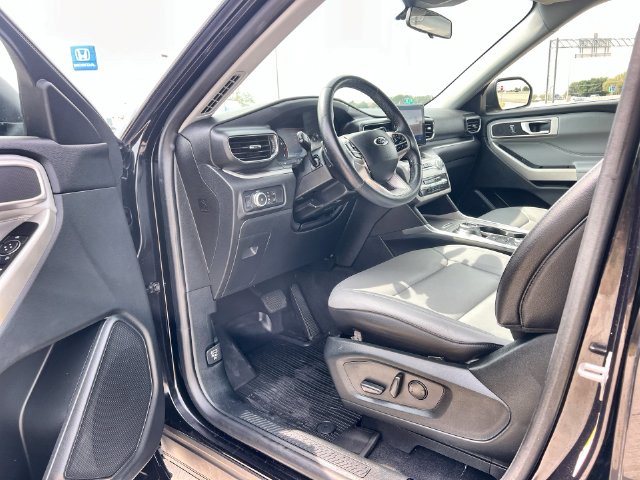 Thumbnail: 2021 Ford Explorer - 10