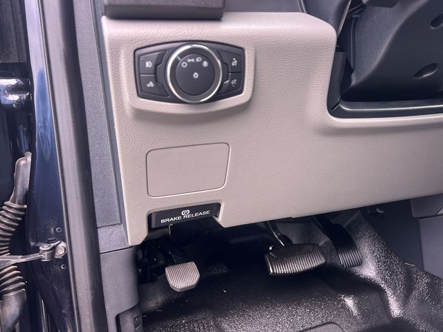 Thumbnail: 2022 Ford F-250 - 28