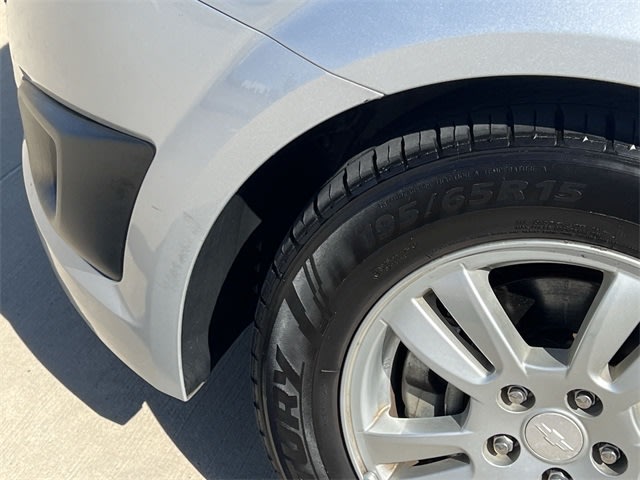 Thumbnail: 2016 Chevrolet Sonic - 23