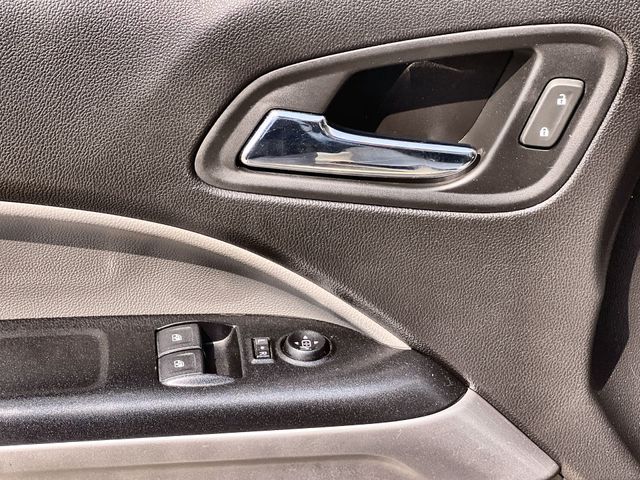 Thumbnail: 2020 Chevrolet Colorado - 29