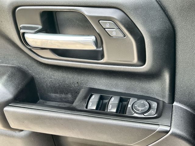 Thumbnail: 2022 Chevrolet Silverado 1500 - 29