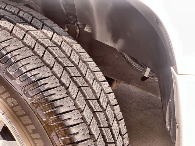 Thumbnail: 2008 GMC Yukon - 22