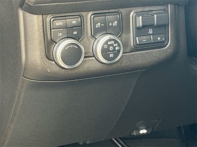 Thumbnail: 2021 GMC Yukon - 29