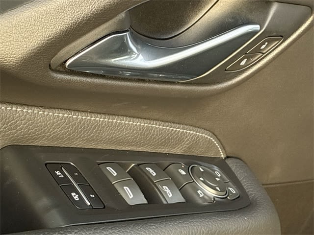 Thumbnail: 2021 GMC Yukon - 30