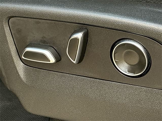 Thumbnail: 2021 GMC Yukon - 31