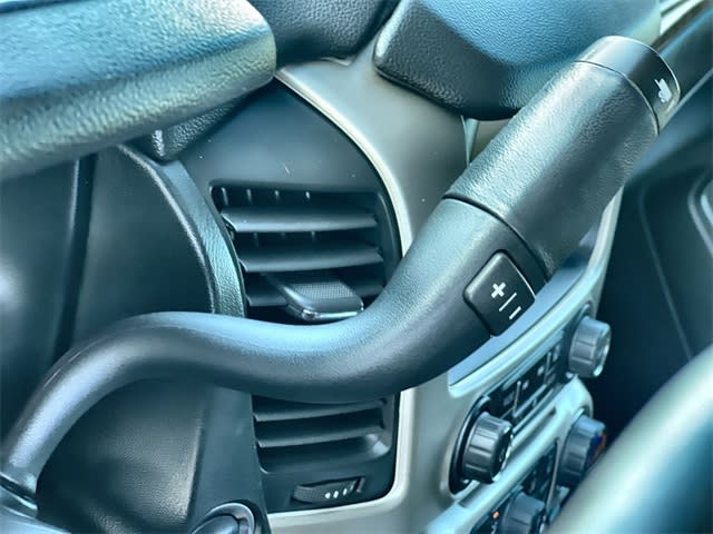 Thumbnail: 2015 GMC Yukon XL - 21