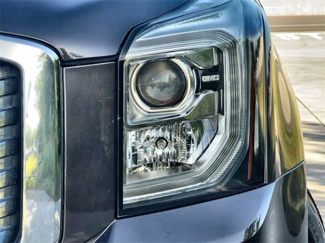 Thumbnail: 2015 GMC Yukon XL - 24