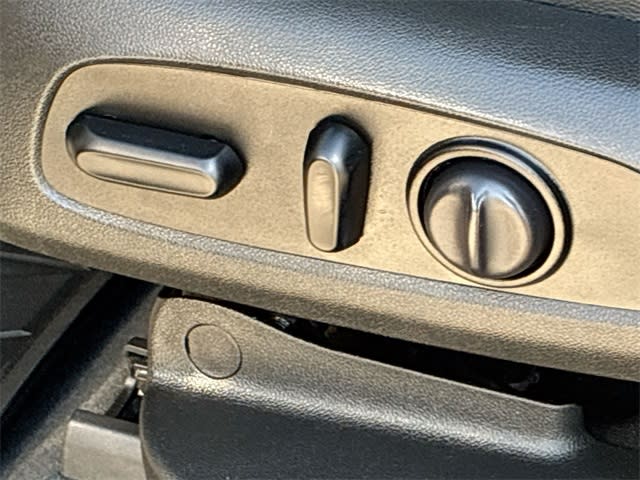 Thumbnail: 2020 Chevrolet Traverse - 31