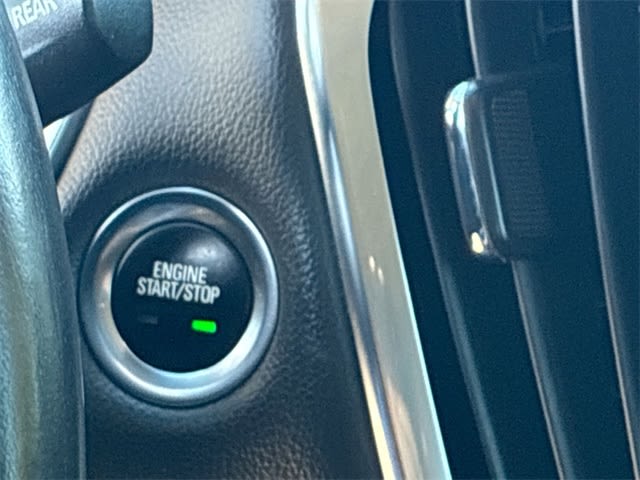 Thumbnail: 2020 Chevrolet Traverse - 28