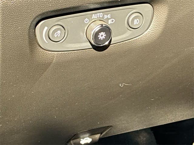 Thumbnail: 2020 Chevrolet Traverse - 29