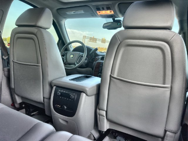 Thumbnail: 2008 Chevrolet Tahoe - 21