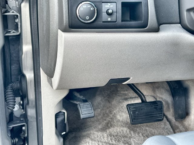 Thumbnail: 2008 Chevrolet Tahoe - 28