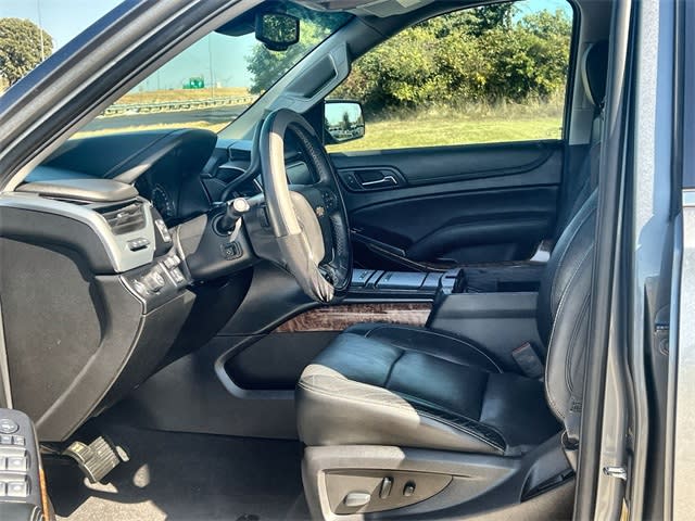 2019 Chevrolet Suburban Premier 10