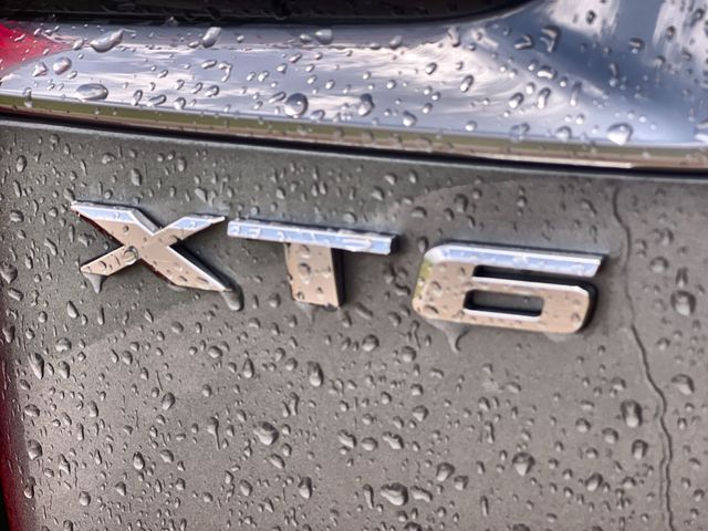 Thumbnail: 2023 Cadillac XT6 - 7