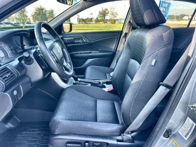 Thumbnail: 2015 Honda Accord - 11