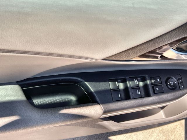 Thumbnail: 2017 Honda Accord - 30