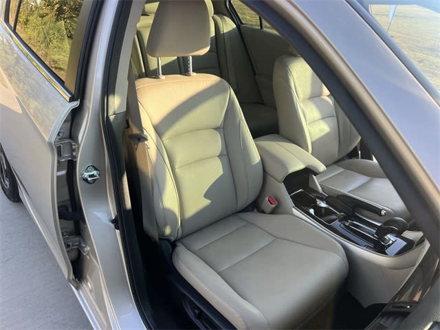 Thumbnail: 2017 Honda Accord - 12