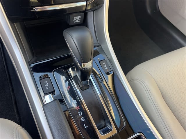 Thumbnail: 2017 Honda Accord - 16