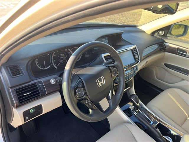 Thumbnail: 2017 Honda Accord - 10