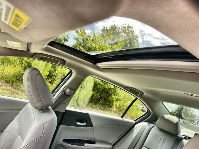 Thumbnail: 2015 Honda Accord - 32