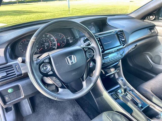 Thumbnail: 2016 Honda Accord - 10