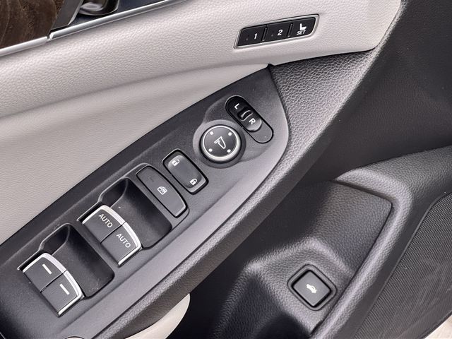 Thumbnail: 2018 Honda Accord - 30