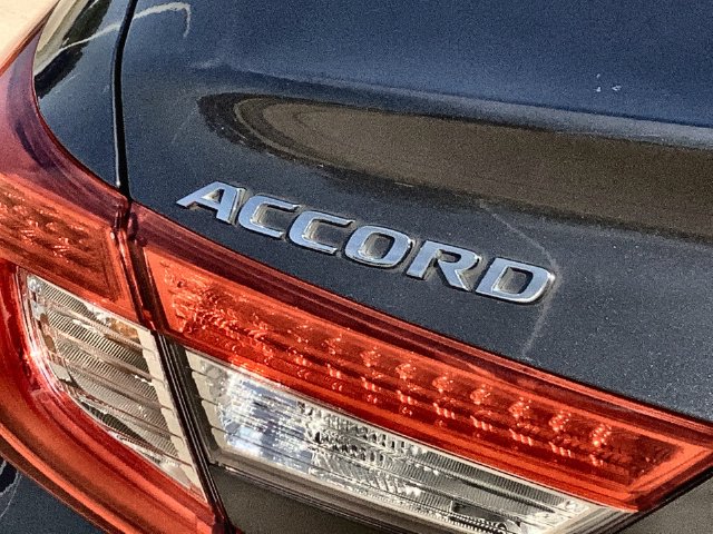 Thumbnail: 2018 Honda Accord - 6
