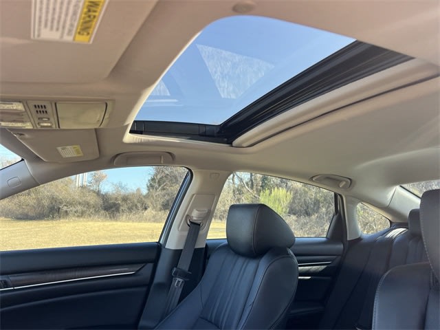 Thumbnail: 2018 Honda Accord - 32