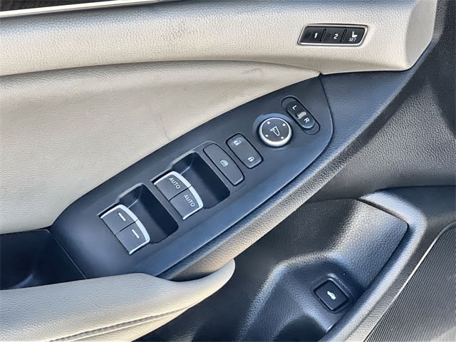 Thumbnail: 2022 Honda Accord - 30