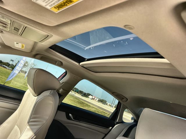 Thumbnail: 2018 Honda Accord - 32