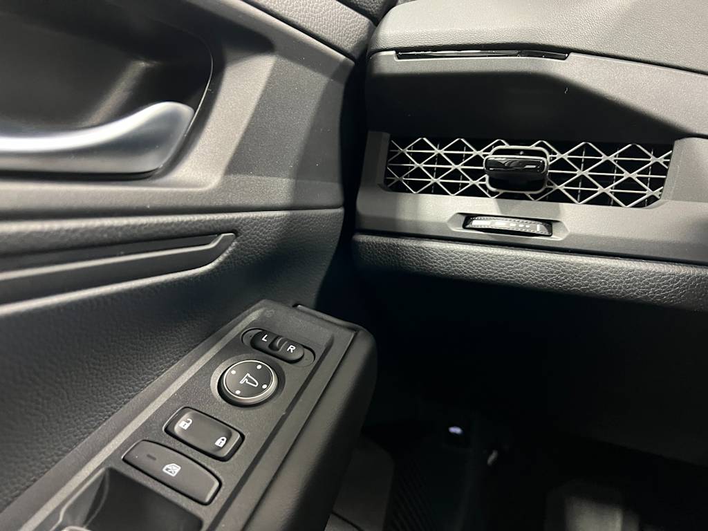 Thumbnail: 2025 Honda Accord - 21