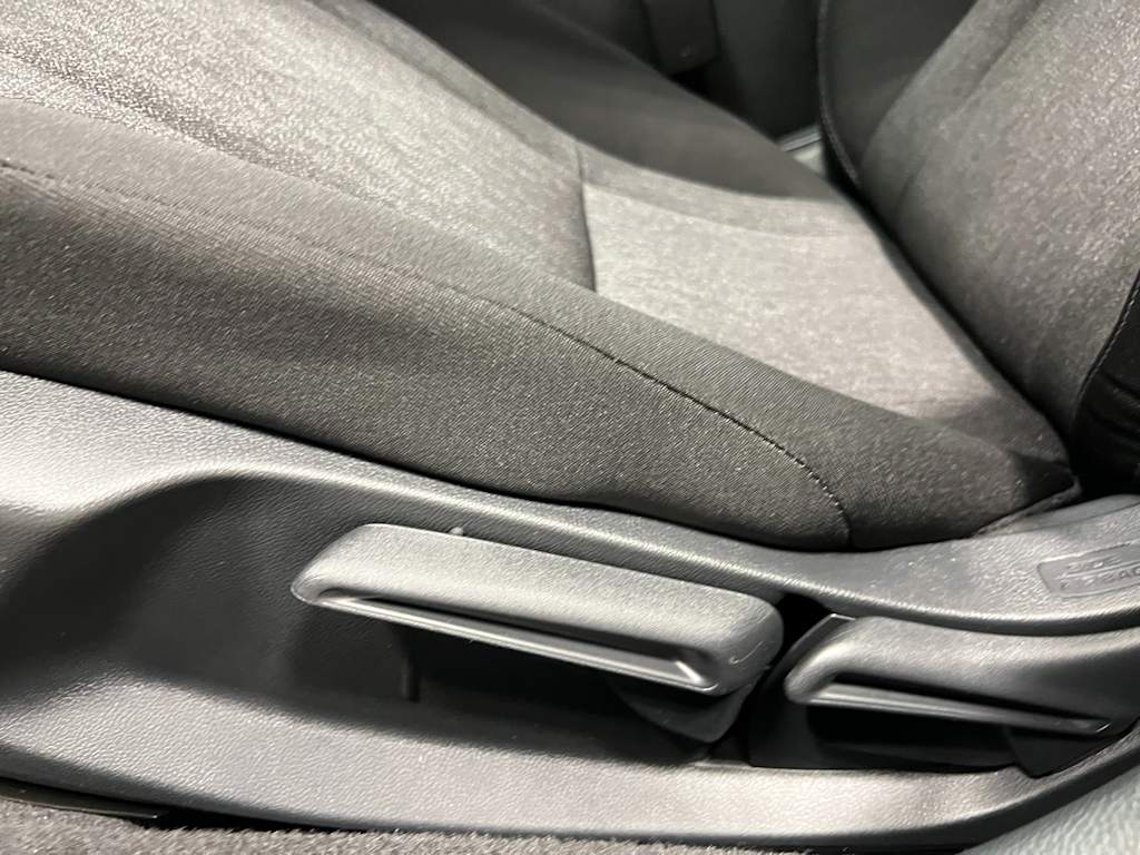 2025 Honda Accord LX 19