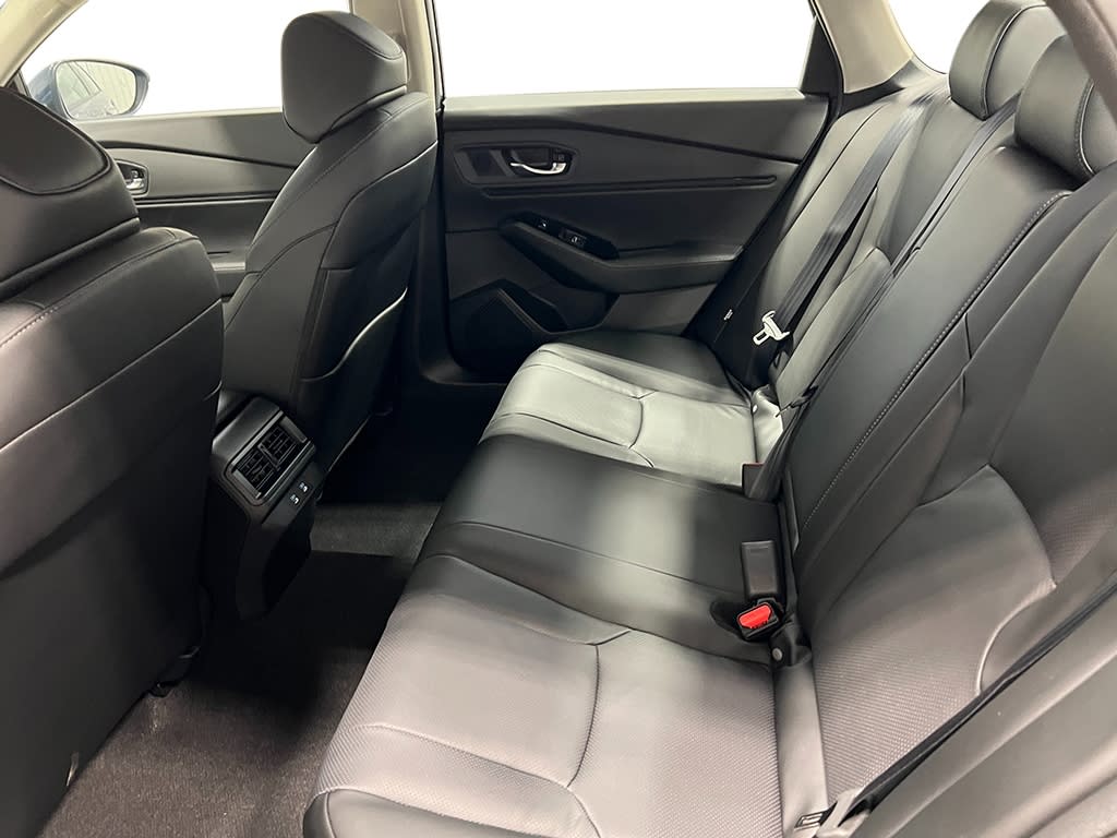 2025 Honda Accord Touring 30