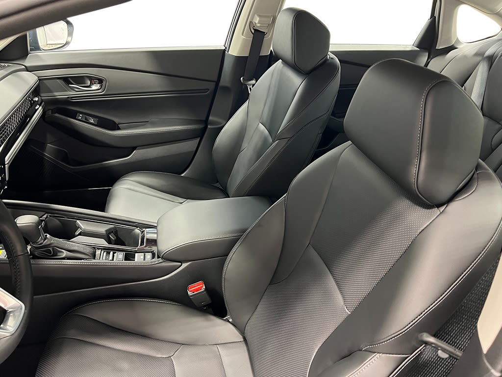 2025 Honda Accord Touring 10