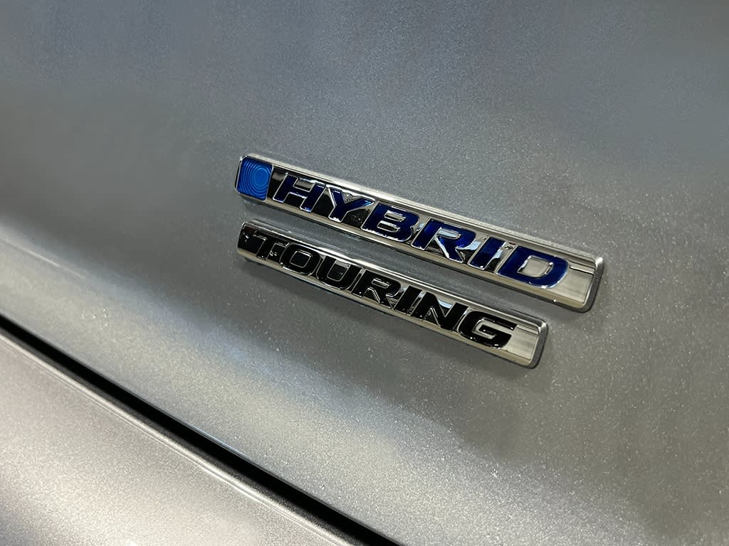 2025 Honda Accord Touring 18