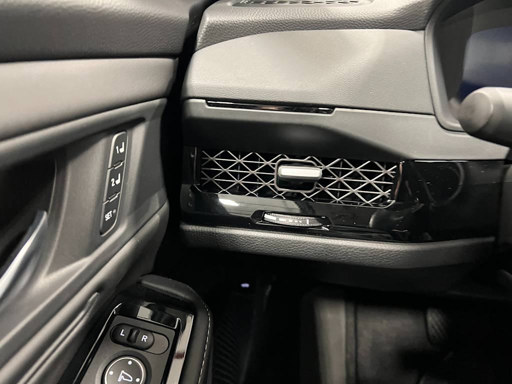 2025 Honda Accord Touring 13
